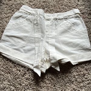 New York & Company white linen shorts